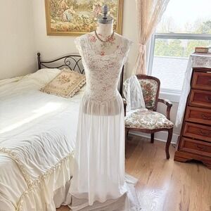 90s white lace slip dress Victoria's Secret size small